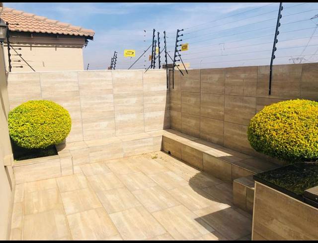 3 BEDROOM HOUSE FOR SALE IN SOSHANGUVE VV